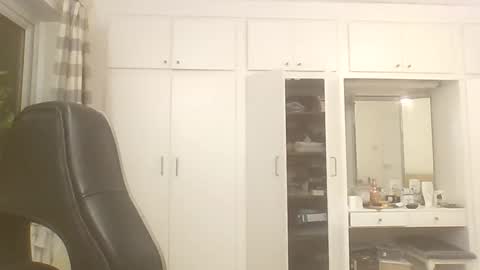 desiboi9 online show from 20, 9, 2025