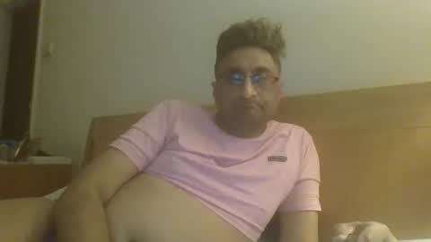 desiboi9 online show from 29, 10, 2025