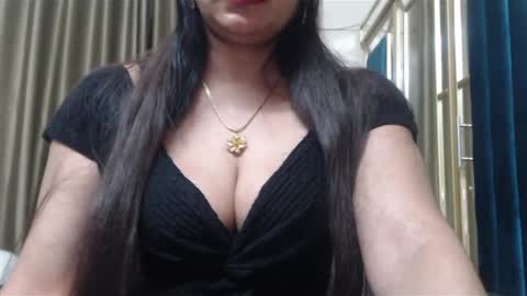 Snapshot of desimaisa130 chatting on 9, 12, 2024 Maisa online show from 9, 12, 2024