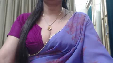 Snapshot of desimaisa130 chatting on 11, 12, 2024 Maisa online show from 11, 12, 2024
