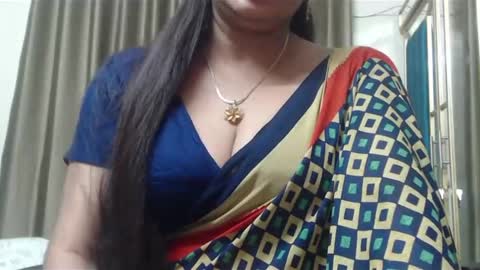 Snapshot of desimaisa130 chatting on 25, 12, 2024 Maisa online show from 25, 12, 2024