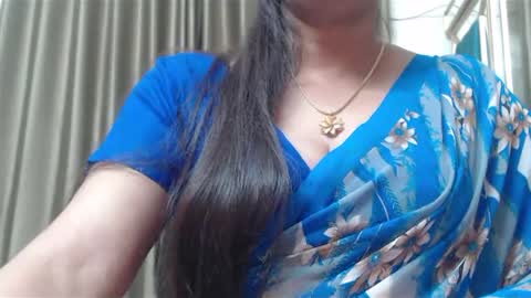 Snapshot of desimaisa130 chatting on 5, 1, 2025 Maisa online show from 5, 1, 2025
