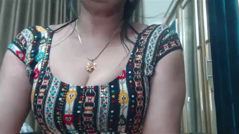 Snapshot of desimaisa130 chatting on 27, 1, 2025 Maisa online show from 27, 1, 2025