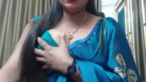 Snapshot of desimaisa130 chatting on 4, 3, 2025 Maisa online show from 4, 3, 2025