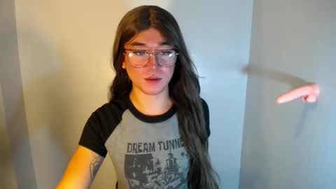 Snapshot of desirable_lorinexx chatting on 14, 12, 2024 LORINE online show from 14, 12, 2024