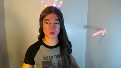Snapshot of desirable_lorinexx chatting on 24, 12, 2024 LORINE online show from 24, 12, 2024