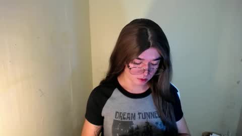 Snapshot of desirable_lorinexx chatting on 14, 1, 2025 LORINE online show from 14, 1, 2025