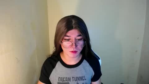 Snapshot of desirable_lorinexx chatting on 17, 1, 2025 LORINE online show from 17, 1, 2025
