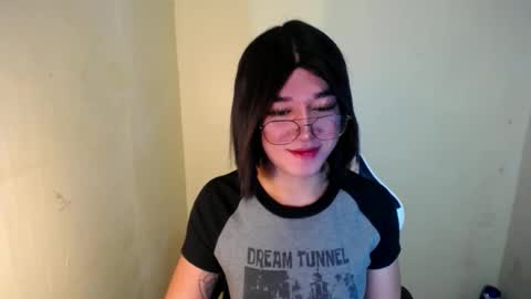 Snapshot of desirable_lorinexx chatting on 21, 1, 2025 LORINE online show from 21, 1, 2025