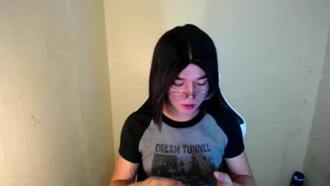 Snapshot of desirable_lorinexx chatting on 22, 1, 2025 LORINE online show from 22, 1, 2025