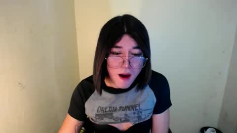 Snapshot of desirable_lorinexx chatting on 27, 1, 2025 LORINE online show from 27, 1, 2025