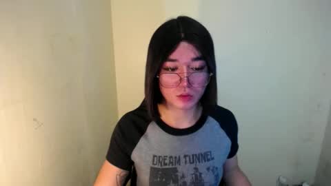 Snapshot of desirable_lorinexx chatting on 2, 2, 2025 LORINE online show from 2, 2, 2025