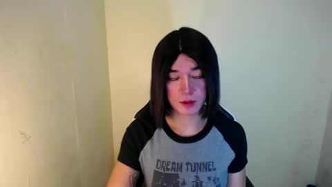 Snapshot of desirable_lorinexx chatting on 14, 2, 2025 LORINE online show from 14, 2, 2025