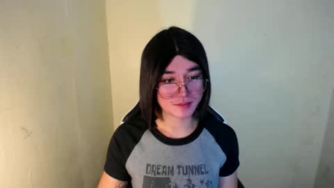Snapshot of desirable_lorinexx chatting on 22, 2, 2025 LORINE online show from 22, 2, 2025