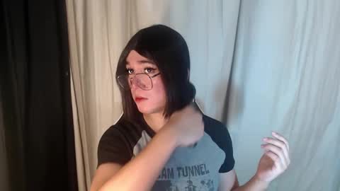 Snapshot of desirable_lorinexx chatting on 9, 3, 2025 LORINE online show from 9, 3, 2025