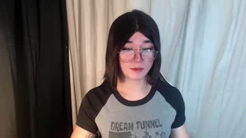 Snapshot of desirable_lorinexx chatting on 9, 3, 2025 LORINE online show from 9, 3, 2025