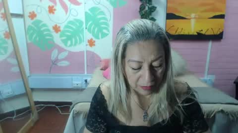 Snapshot of desire_latin chatting on 15, 6, 2026 VALERIA online show from 15, 6, 2026