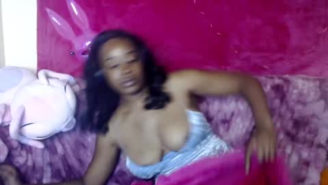 Snapshot of desireeafterdark chatting on 10, 12, 2024 desireeafterdark online show from 10, 12, 2024