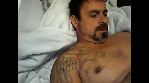 Snapshot of deslongchamps69 chatting on 2, 12, 2024 deslongchamps69 online show from 2, 12, 2024
