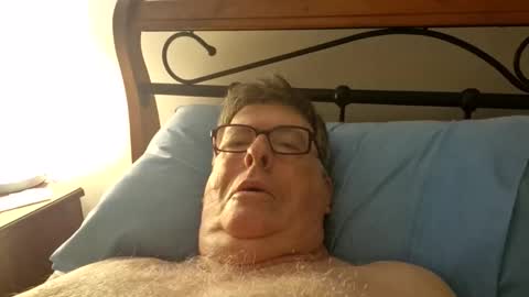 Desmon1958 online show from 4, 3, 2026