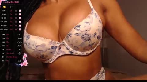 Snapshot of destinnemil chatting on 11, 4, 2026 Destinne Mill online show from 11, 4, 2026