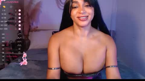 Snapshot of destinnemil chatting on 23, 4, 2026 Destinne Mill online show from 23, 4, 2026