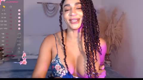 Snapshot of destinnemil chatting on 15, 5, 2026 Destinne Mill online show from 15, 5, 2026