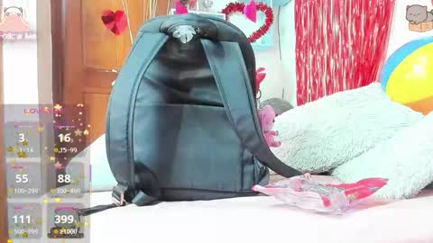 Snapshot of destinyhills_ chatting on 18, 2, 2026 Destiny online show from 18, 2, 2026