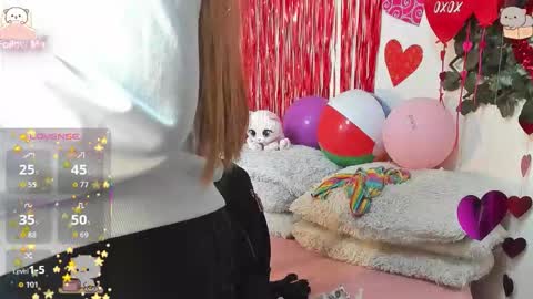 Snapshot of destinyhills_ chatting on 19, 2, 2026 Destiny online show from 19, 2, 2026