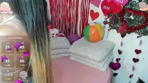 Snapshot of destinyhills_ chatting on 24, 2, 2026 Destiny online show from 24, 2, 2026