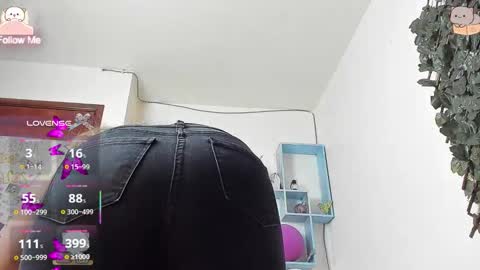 Snapshot of destinyhills_ chatting on 9, 3, 2026 Destiny online show from 9, 3, 2026