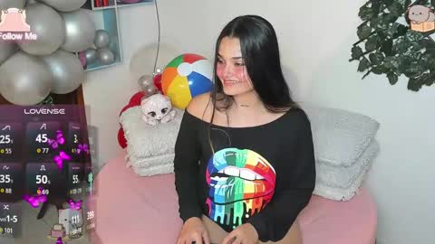 Snapshot of destinyhills_ chatting on 11, 3, 2026 Destiny online show from 11, 3, 2026