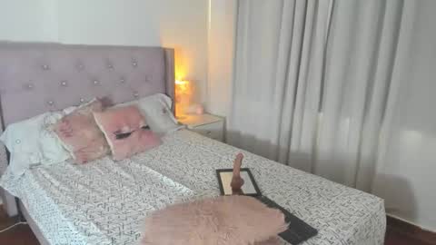 destinysweet21 online show from 13, 5, 2026