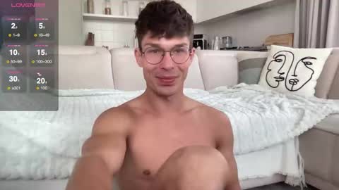 INSTAGRAM justmichaelross online show from 3, 10, 2025