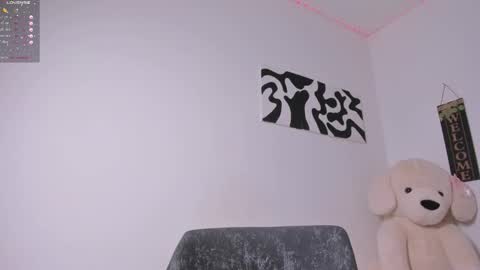 Snapshot of desty_y chatting on 15, 12, 2025 desty_y online show from 15, 12, 2025