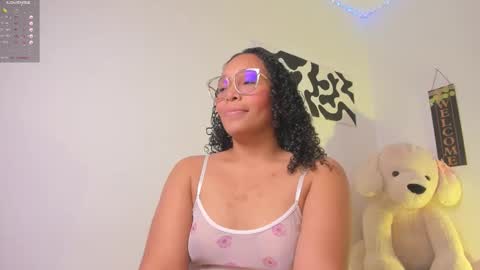 Snapshot of desty_y chatting on 16, 12, 2025 desty_y online show from 16, 12, 2025
