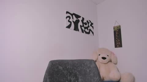 Snapshot of desty_y chatting on 11, 4, 2026 desty_y online show from 11, 4, 2026