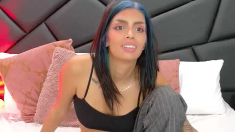 Snapshot of deuxgold chatting on 12, 3, 2026 DEUX online show from 12, 3, 2026