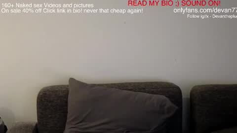 Snapshot of devantheplug chatting on 8, 3, 2025 Devan online show from 8, 3, 2025