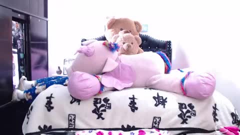 devi_black_13_ online show from 28, 4, 2026