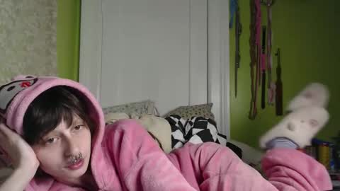 poutyangel online show from 7, 11, 2025