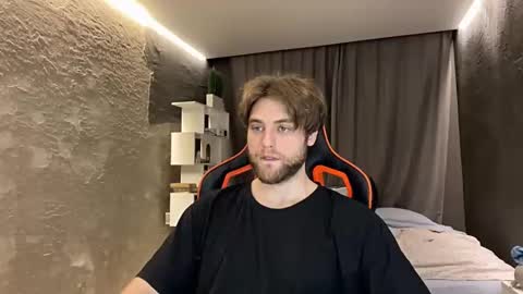 devilnut1 online show from 16, 3, 2026