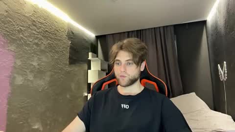 devilnut1 online show from 25, 5, 2026