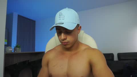 Snapshot of devin_hunter chatting on 5, 12, 2024 Devin Hunter online show from 5, 12, 2024