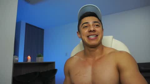 Snapshot of devin_hunter chatting on 14, 12, 2024 Devin Hunter online show from 14, 12, 2024