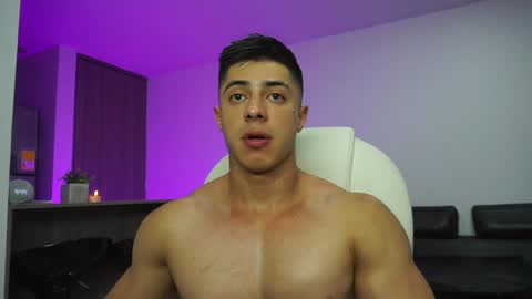 Snapshot of devin_hunter chatting on 18, 12, 2024 Devin Hunter online show from 18, 12, 2024