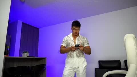 Snapshot of devin_hunter chatting on 28, 12, 2024 Devin Hunter online show from 28, 12, 2024