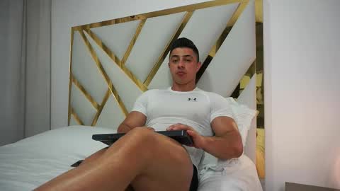 Snapshot of devin_hunter chatting on 2, 10, 2025 Devin Hunter online show from 2, 10, 2025