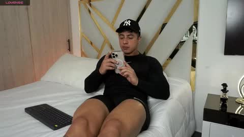 Devin Hunter online show from 21, 2, 2026