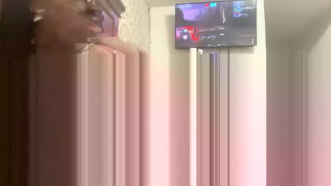 Reni Rose  online show from 1, 2, 2026